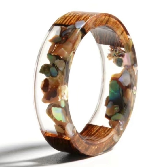Jewelry - Floral wood resin ring